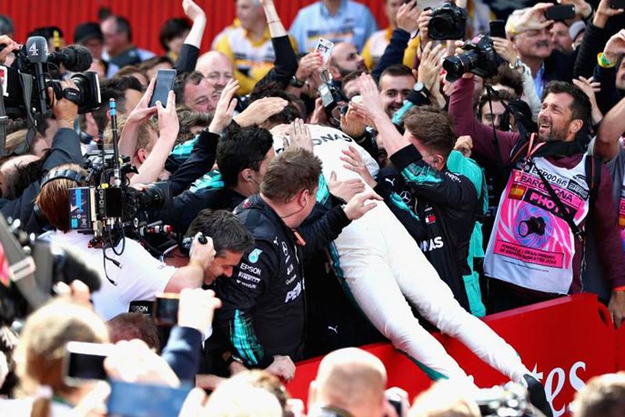 Hamilton su una buona Mercedes vince il GP. Getty